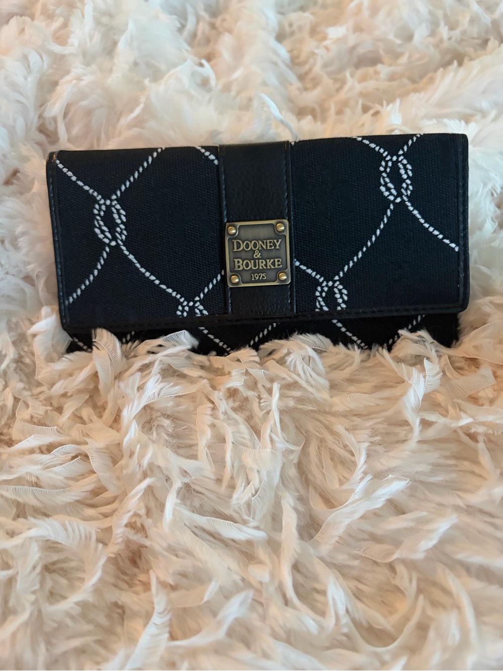Dooney & Bourke black white nautical set! Amazing condition!!!